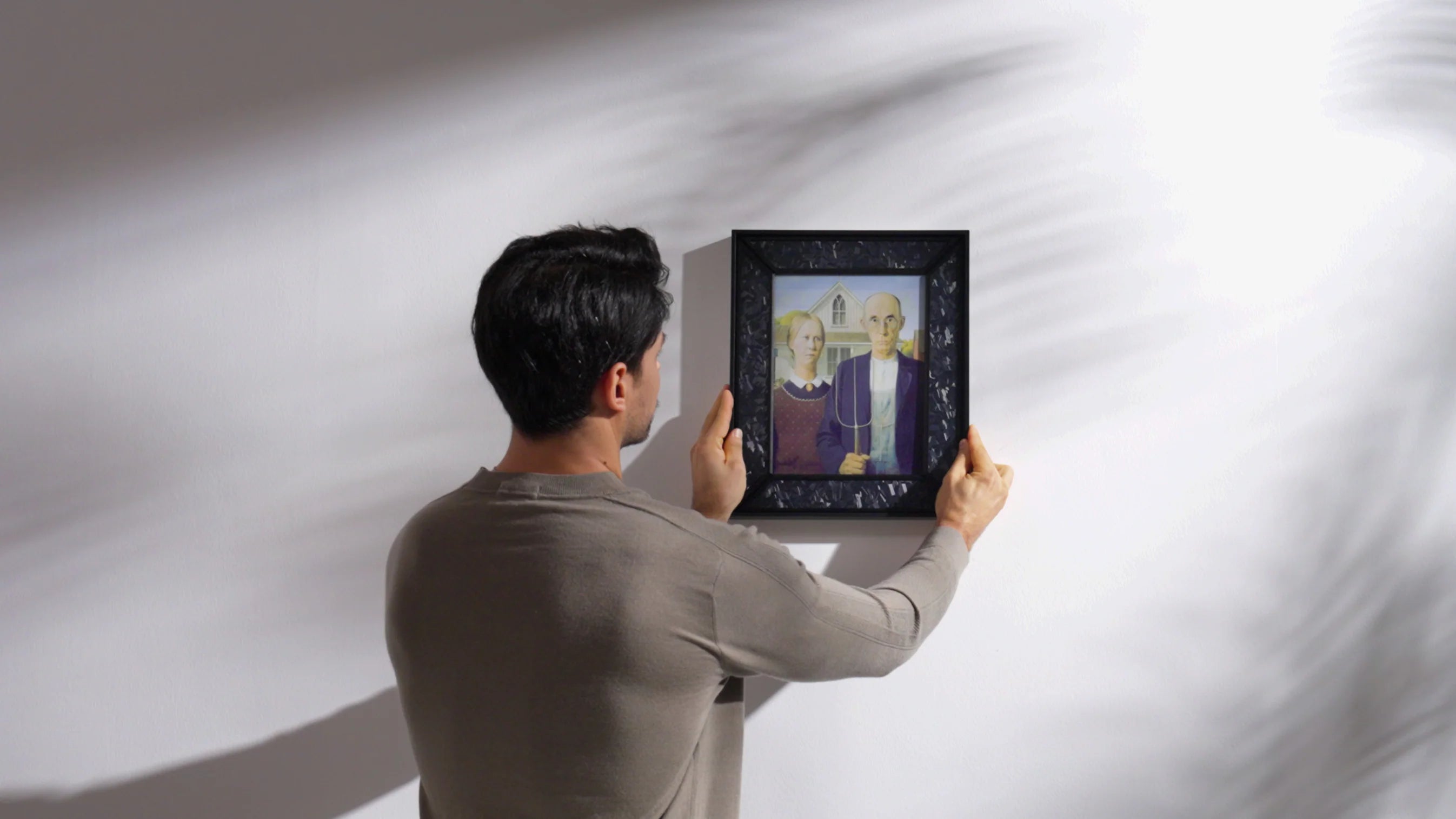Inkanva ready to display without charging cables